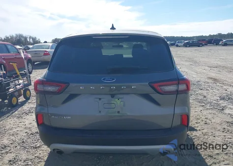 2025 Ford Escape Active z USA, uszkodzony, nr VIN 1FMCU0GN0SUA41853